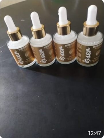Quatro frascos do Nova Beauty Sérum recebidos por cliente